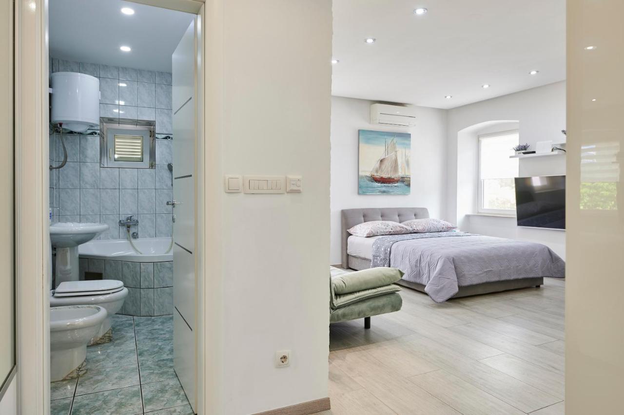 Apartments And Rooms Misic Τρογκίρ Εξωτερικό φωτογραφία
