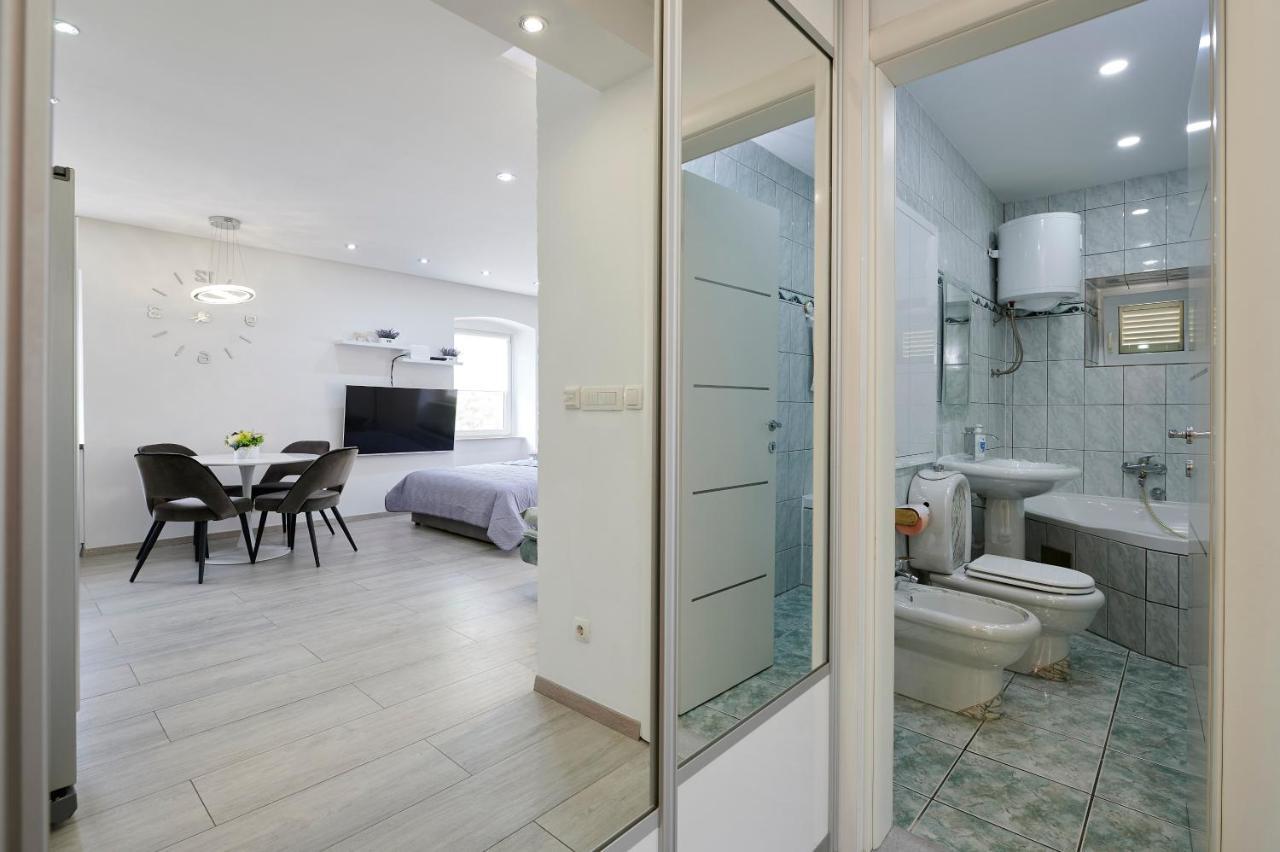 Apartments And Rooms Misic Τρογκίρ Εξωτερικό φωτογραφία
