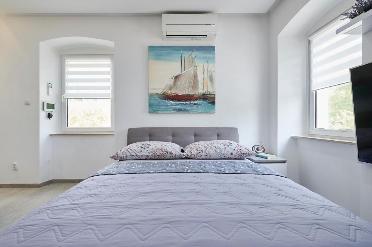Apartments And Rooms Misic Τρογκίρ Εξωτερικό φωτογραφία