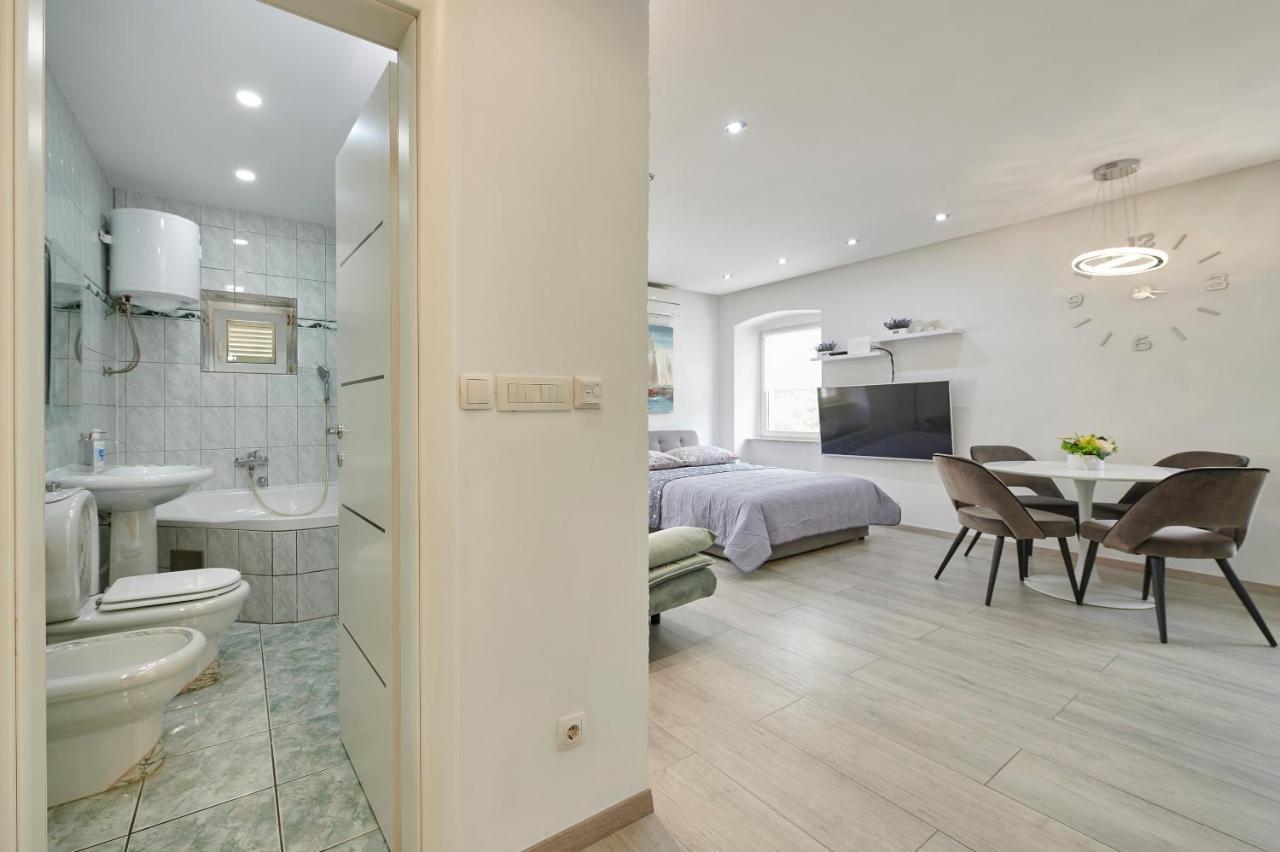 Apartments And Rooms Misic Τρογκίρ Εξωτερικό φωτογραφία